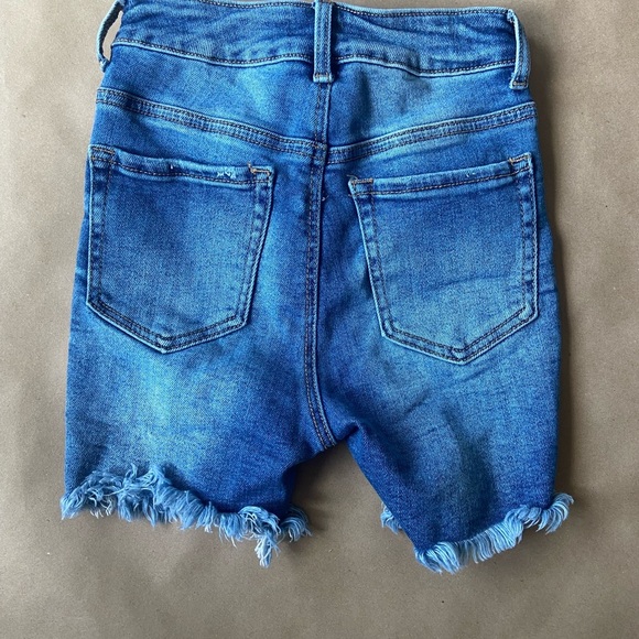 Wax Jean Collection Womens Blue Distressed Denim Frayed Short Size Small - Picture 2 of 7
